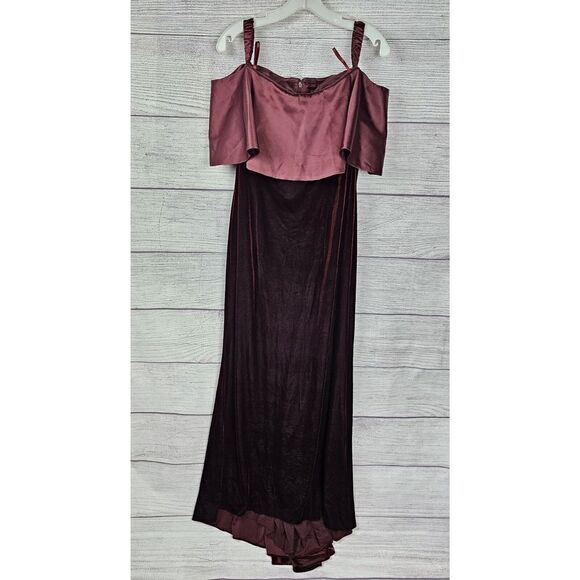 Adrianna Papell Off the Shoulder Flutter Sleeve Velvet Hi-Low Gown Maroon Sz 14 - Picture 1 of 6